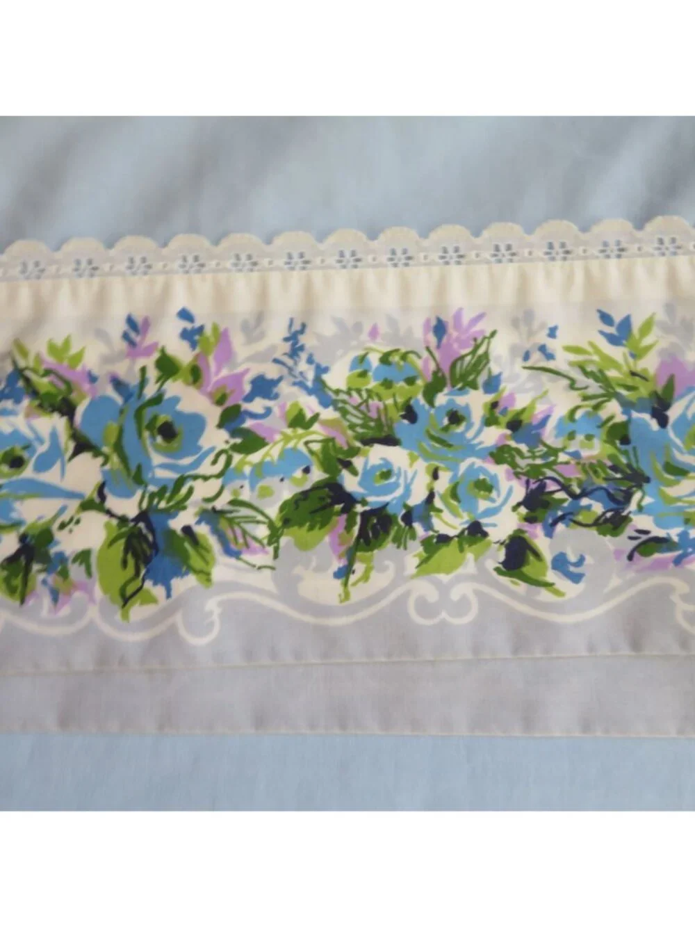 Vintage Cannon Blue Floral Lace Border King Flat Sheet Percale Cottagecore USA
